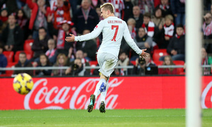 Temporada 14-15. Jornada 16. Athletic de Bilbao - Atlético de Madrid. Griezmann celebra su primer gol.