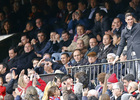 Temporada 16/17. Partido del Atlético de Madrid Valencia. Torres saludando desde el palco